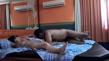 Casada curtiu carnaval sentando firme na piroca preta