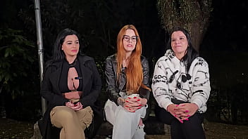 Fomos para a praça do mirante e fizemos uma bugunça deliciosa muitos machos sedentos para fuder e nós querendo putaria Fomos para a praça do mirante e fizemos uma bugunça deliciosa muitos machos sedentos para fuder e nós querendo putaria