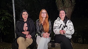 Fomos para a praça do mirante e fizemos uma bugunça deliciosa muitos machos sedentos para fuder e nós querendo putaria