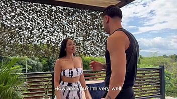Hermosa milf latina culona cabalga una gran polla aceitada masaje termina en estrecho coño húmedo Hermosa milf latina culona cabalga una gran polla aceitada masaje termina en estrecho coño húmedo