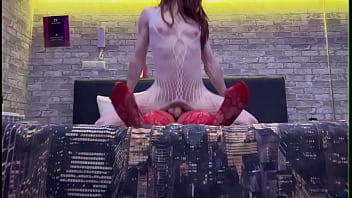 Stepsister fucks a bitch friend in a hotel