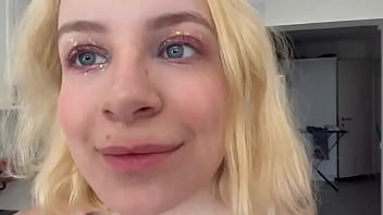 Do you like my new sparkle eyeshadows #blonde #skinny #trendingnow #egirl #makeup #tiktok