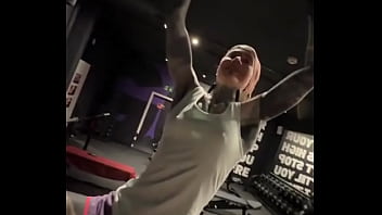 Challenge time how many pull ups can you do let me know in the comments i'm so excited to have a gym right around