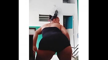 A safada do bairro rebolando