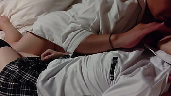 制服コスプレ 女子高生に2連続中出し クンニと手マンでイカせる 素人撮影 ハメ撮り フェラ