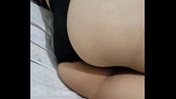 La vecina esta riquisima y me quedé en su casa en La vecina esta riquisima y me quedé en su casa en
