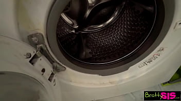 To stepsisster "so you take a lot of nudes i have to send these to myself" s16 e11 family taboo