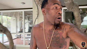 Busty milf syren de mer lets rome major pound her wet pussy