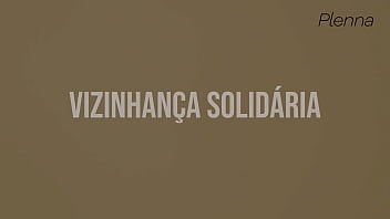 Eu não resisti ouvir meu novo vizinho batendo punheta e fui ajudar