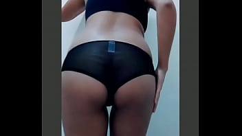 Moviendo El Culo thumbnail