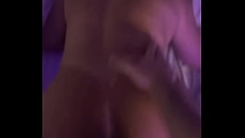 O novinho queria meter sem camisinha