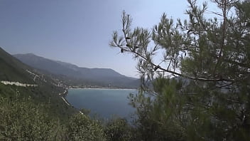 Fucking mary rock while she squirt on the island