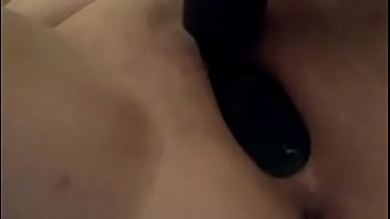 Stretch this nasty pussy