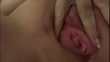 Stretch this nasty pussy