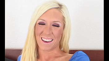 Sloppy twister blonde babe deepthroats & strokes a fat one