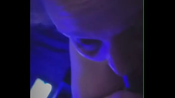 Wife gives sluty blowjob