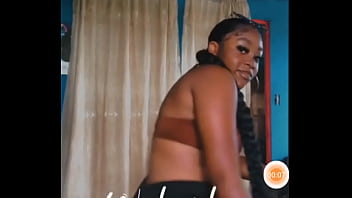 Twerking that fat ass she fine as hell