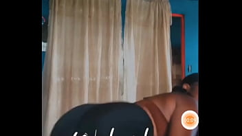 Twerking That Fat Ass She Fine As Hell thumbnail