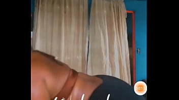 Twerking that fat ass she fine as hell