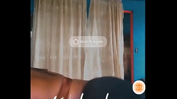 Twerking that fat ass she fine as hell