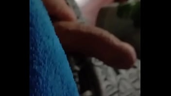 Empiezo a tocarme y se pone morcillona