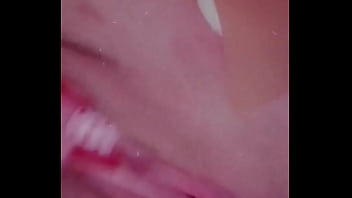 Mialovesmasturbating