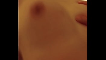 Casi me vengo adentro de la chica de la limpieza