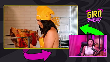 Ela serviu sua bucetinha para o motoqueiro