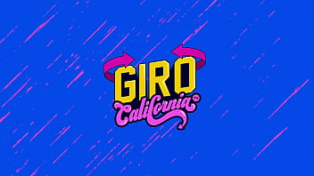 Ela serviu sua bucetinha para o motoqueiro