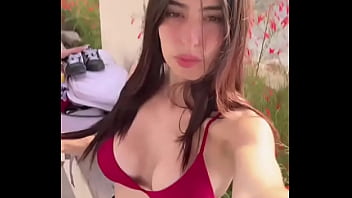 No lo escuches sin audífonos