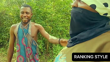 A strange love making while taking pictures