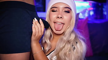 Blonde with an angelic face knows how to tempt her boyfriend in front of the cam