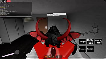 Chica demon trans folla a chica demon