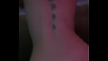 Rebolando cheia de tesão