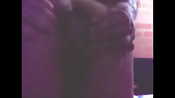 Moviendo Y Abriendo Un Poco Mi Colita thumbnail