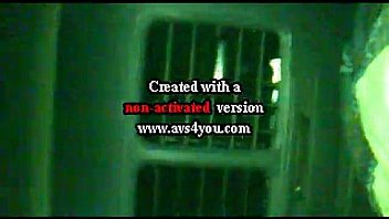 Ellinida kavla sto autokinito