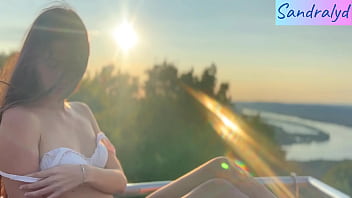 Nipple play in paradise