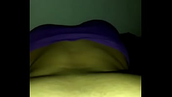 Mi vieja mostrando su culito rico