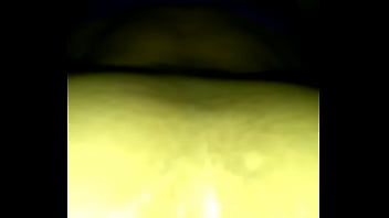 Mi vieja mostrando su culito rico