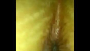 Mi vieja mostrando su culito rico