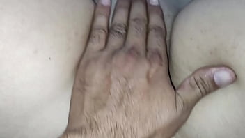 Le digo ¡hermanastro solo la puntita y termina metiendome toda su gran polla historia completa