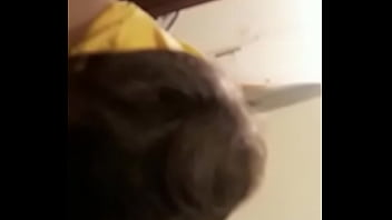 Mange sperme sur chatte