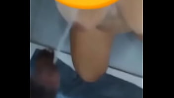 Ela Pediu Para Ser Mijada E O Chefe Não Perdoou A Garganta Dela thumbnail