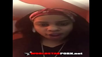 11248 she makes banana disappear