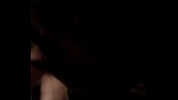 Milf perra with mask sucking the cock