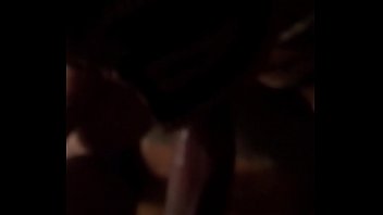 Milf perra with mask sucking the cock