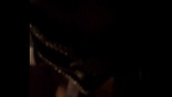 Milf perra with mask sucking the cock