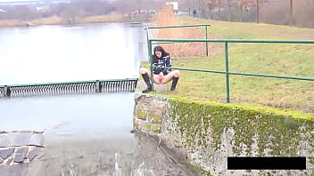 Canal peeing