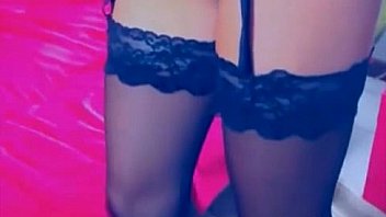 Busty hottie fingering her tight pussy roulet