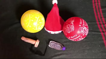 Santa couldn’t help me get wet on christmas day i had to use my dildo